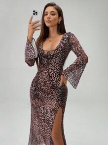 SHEIN Unity 女式 V 领荷叶边喇叭袖开衩豹纹上衣 长款女装秋季服装 - 彩色 - 查看 6