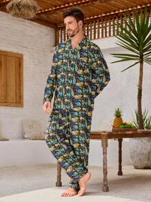 Manfinity ChillVibe Conjunto de pijama de hombre con top de cuello de solapa de una hilera y pantalones con estampado de plantas - Verde Oscuro - Ver 3