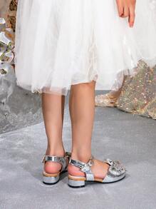 1 双时尚金属浮雕露趾高跟凉鞋（女款） - 銀色 - 查看 4