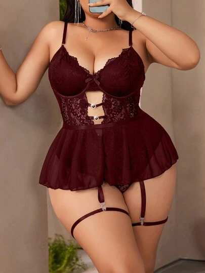 SHEIN Bộ đồ lót ren và lưới gợi cảm cỡ lớn 4 món/bộ