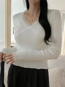 DAZY 新款秋季女式撞色蕾丝 V 领长袖修身毛衣，秋季女装