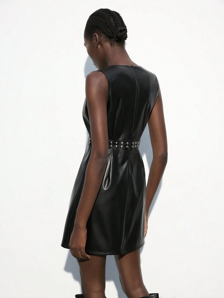 SHEIN Maija Women's Black Sequin Rivet Decor Four-Season Versatile Spring/Summer Urban Chic Fashion Design Comfortable Fitted V-Neck Sleeveless PU Leather Short Dress, Western Style Cool Hippie Party Occasion Romantic, Fashion, Versatile; Suitable For Summer Vacation, Comfortable, Bohemian Style, Beach Wear, Swimsuit Cover-Up, Stylish, Elegant, Casual, , Simple Daily Wear, Country Style, Essential, Solid Color, Holiday Casual, Decent, Single Lady, Ideal For Vacation Elegant Fashion Business Casual Woman Going Out Tops Graduation Outfit European Summer Hawaii Outfits Women Summer Dresses For Women Streetwear Women Stockholm Style Teacher Outfits For Women