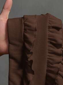 Slaydiva Quần short mini cạp thấp màu trắng dễ thương cỡ lớn có viền bèo nhún - màu nâu - Xem 7