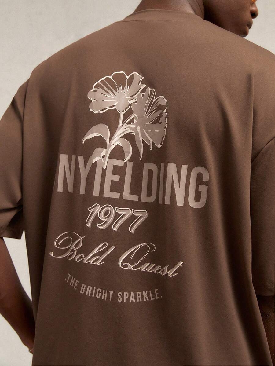 AKNOTIC Business Casual Áo thun nam cổ tròn tay ngắn in họa tiết hoa, dáng rộng, cổ trễ vai, phù hợp mặc hàng ngày, áo phông hình hộp Old Money, quà tặng bạn trai - Cà phê nâu - Xem 1