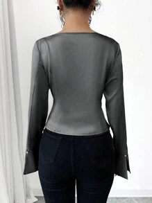 Elenzga Áo cánh tay dài ôm sát, xòe cổ tay thanh lịch, vai trễ - Xám - Xem 2