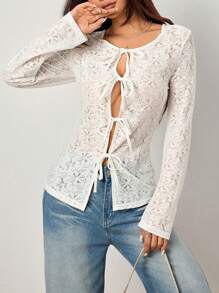 Flirla Áo cánh dài tay bó sát có chi tiết thắt nơ ren mỏng - trắng - Xem 6