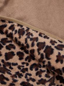 SHEIN MOD Plus Size Leopard Print V-Neck Sleeveless Front Tie Reversible Jacket