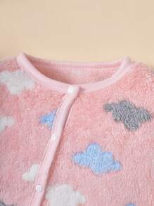 SHEIN Newborn Cloud Pattern Flannel Fabric Gift Set, Designed Specifically For Newborns. Soft And Warm Flannel Material With Gentle Cloud Print Makes Baby Feel Like They Are Surrounded By Soft Clouds, An Ideal Gift For Newborns