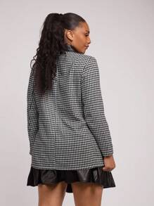 SHEIN Clasi Plus Size Front Button Solid Color Patchwork Pocket Casual Blazer With Long Sleeve - Black and White - View 2