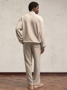 AKNOTIC Business Casual 2pcs Men's Knitted Crew Neck Loose Fit Pullover Sweatshirt & Drawstring Waist Straight Leg Fleece Sweatpants Set, Khaki, Suitable For Autumn/Winter Casual Wear, Letter Embroidery Leather Patch Details