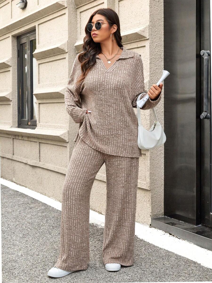 SHEIN LUNE Conjunto de 2 piezas para mujer talla grande, con top de manga larga tipo murciélago de unicolor acanalado y pantalones holgados. Conjunto informal a juego para atuendo de otoño y vacaciones - Marrón Mocha - Ver 1