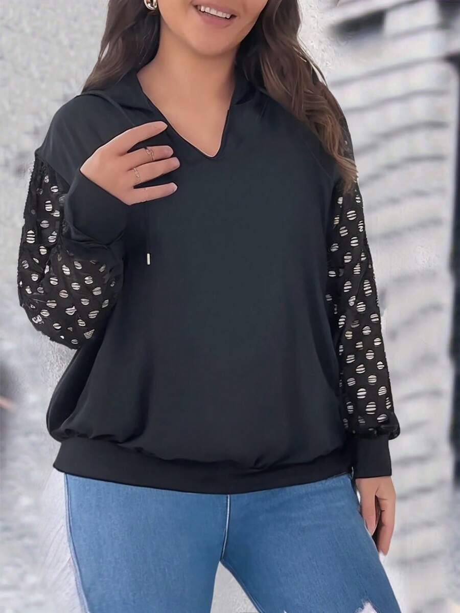 SHEIN LUNE 大码女式连帽镂空长袖套头卫衣 - 黑色 - 查看 1