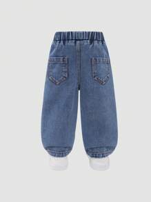 Calça jeans infantil estilo urbano, estilo vintage, perna larga, estilo bebê menina, modelo Y2K, com cintura totalmente elástica e detalhe de patchwork de estrela, sem blusa. - Lavagem Média - Ver 2