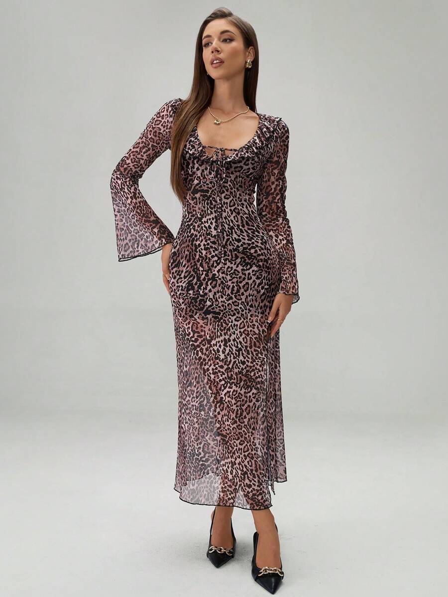 SHEIN Unity 女式 V 领荷叶边喇叭袖开衩豹纹上衣 长款女装秋季服装 - 彩色 - 查看 1
