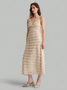 Ontre Váy Maxi Cổ Chữ V Tua Rua Màu Mơ, Thanh Lịch Cho Tiệc Năm Mới, Thời Trang Và Thiết Kế, Phải Có Cho - Màu be - Xem 3