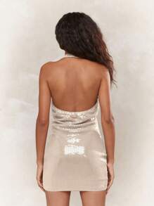 MISSGUIDED 亮片迷你连衣裙，露背吊带设计，适合派对、晚宴、婚礼、正式场合、假日、新年夜、夜店等场合，闪亮亮片，修身垂褶设计。 - 杏色 - 查看 2