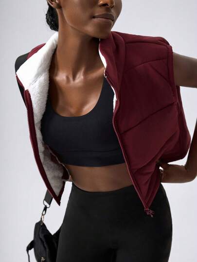 VARSITIE 寒冷秋冬装双面复古红色毛绒衬里背心女式冬季外套