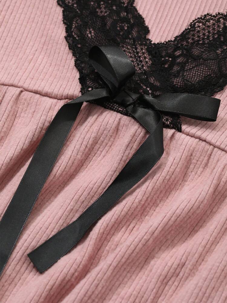 Contrast Lace Patchwork Ruffle Hem Loose Nightgown Pajama