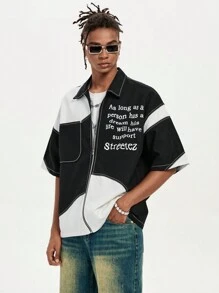 Manfinity VCAY Camisa de manga corta casual de hombre con impresión de eslogan, hombros caídos, suelta y de tejido, para verano y uso casual. Camisa ancha de bloques de color y letras