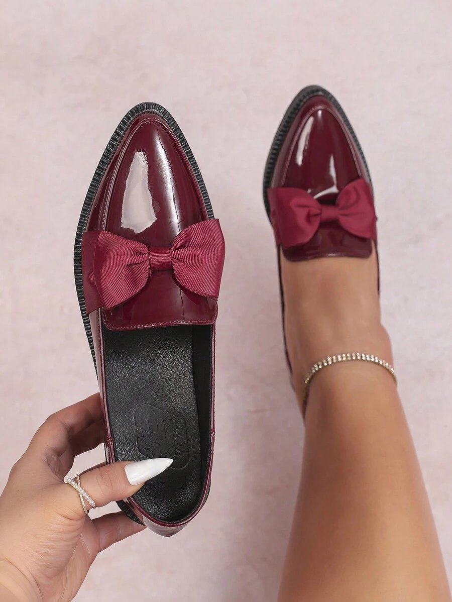 CUCCOO CURVES Zapatos planos con tacón grueso y suela ancha de talla grande, mocasines de estilo Oxford con punta puntiaguda, cordones en forma de V profunda, color negro sólido, para mujeres para todas las estaciones