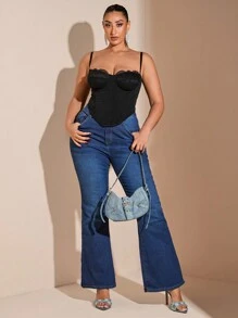 SHEIN BAE Top corset en dentelle de type chevron sexy pour femmes grandes tailles. Convient pour les rendez-vous, Noël, Thanksgiving, la Saint-Valentin, le quotidien, les sorties, les déplacements, sexy, Top noir grande taille, courbe, débardeur, soirée