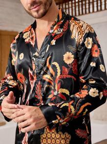 Manfinity ChillVibe Conjunto de pijama con blusa de manga larga y pantalones con botones delanteros y estampado floral