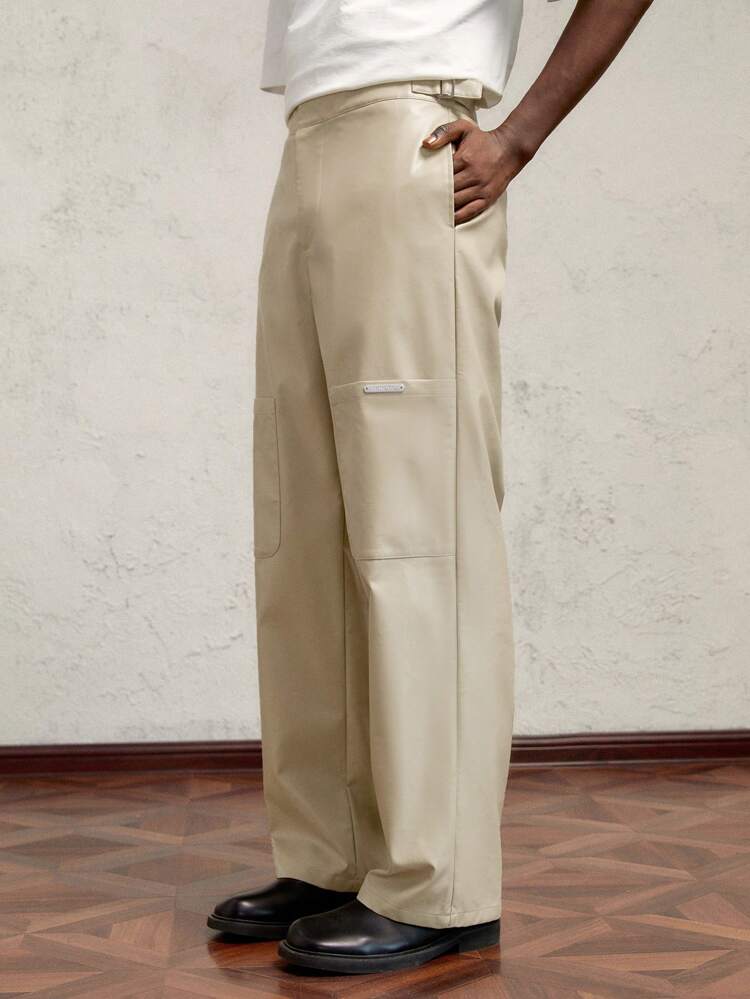 Men Loose Fit Woven PU Fabric Mid-Waist Long Straight Casual Khaki Pants, With Metal Buckle And Letter Metal Decor, Large Pockets
