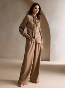 Anewsta 高级缎面衬衫配蝴蝶结和水钻装饰女士衬衫 - 咖啡棕 - 查看 7