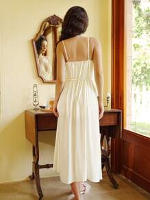 Côtesoire 对比色蕾丝吊带睡衣长裙节日季