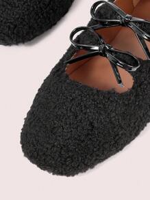 CUCCOO DOLLMOD 女士方头黑色毛绒玛丽珍平底鞋，带双蝴蝶结，简约可爱风格 - 黑色 - 查看 3