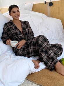 DAZY Conjunto de pijama sencillo con bata y pantalones a cuadros para mujer