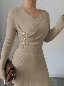 Chiquease Elegantes, minimalistisches Damenstrickkleid mit Knopfverzierungen, figurbetonend, für Herbst/Winter