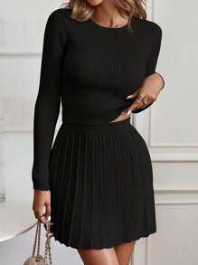 Chiquease Bộ 2 chiếc áo thun dài tay cổ tròn màu trơn và chân váy chữ A, trang phục bó sát thường ngày - màu đen - Xem 4