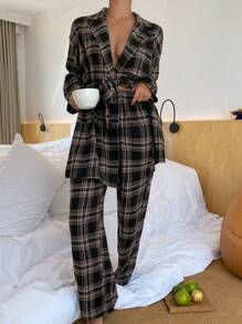 DAZY Conjunto de pijama sencillo con bata y pantalones a cuadros para mujer