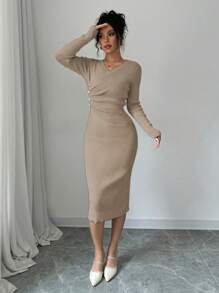 Chiquease Elegantes, minimalistisches Damenstrickkleid mit Knopfverzierungen, figurbetonend, für Herbst/Winter