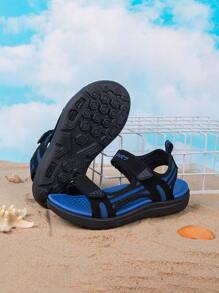 儿童男童春夏双网眼透气运动凉鞋，轻便柔软舒适，防滑鞋底设计，双扣易穿脱，适合日常穿着、户外和海滩