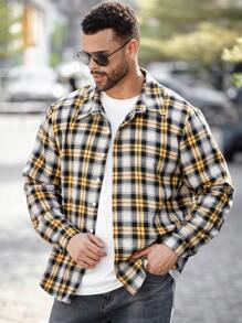Manfinity Homme Camisa casual de manga larga de un solo pecho a cuadros, talla grande, para hombre, para otoño, para salir