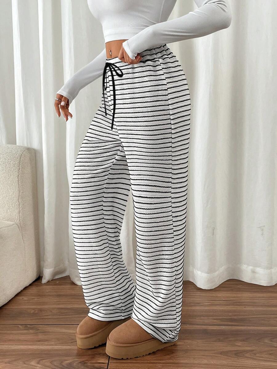 Chiquease 女士条纹提花直筒百搭裤 - 黑與白 - 查看 1