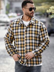 Manfinity Homme Camisa casual de manga larga de un solo pecho a cuadros, talla grande, para hombre, para otoño, para salir