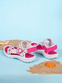 Sandalias deportivas para niñas, ligeras y transpirables, con decoración de corazones, con correa ajustable de doble , de fácil puesta y quitado, aptas para uso casual, al aire libre, playa, vacaciones, actividades y vuelta al colegio
