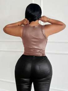 Slaydiva Plus Size Streetwear Seksowny Codzienny Uniwersalny Przód Wiązany Dopasowany Top PU, Czarny, Jesień