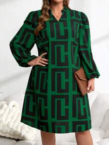 EMERY ROSE 大码女式几何印花 V 领灯笼袖休闲连衣裙，女士冬装