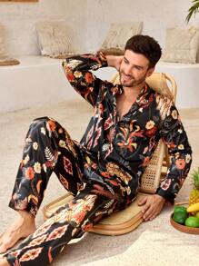 Manfinity ChillVibe Conjunto de pijama con blusa de manga larga y pantalones con botones delanteros y estampado floral