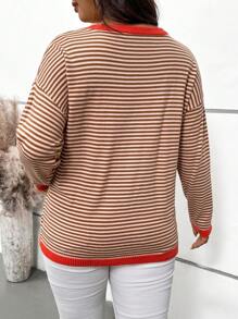 SHEIN LUNE 大码休闲日常条纹圆领落肩毛衣，秋冬假日款 - 棕色 - 查看 2