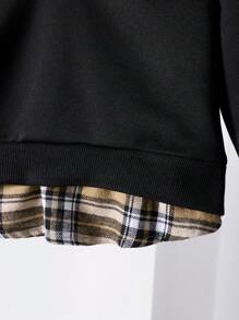 SHEIN 2pcs/Set Young Boy's Casual Preppy Style Outfit, Featuring Unique Black Plaid Splice Top Paired With Black Pants.