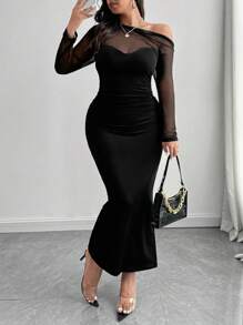 Allurite فستان نسائي ماكسي طويل ذو قماش شبكي غير متماثل الياقة أنيق وأنثوي للأحجام الكبيرة في فصل الخريف