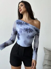 Firerie Eleganter, romantischer Damen Bodysuit mit komplexem Batik-Blume Muster und asymmetrischer Schulter, Mesh-Langarm, geeignet für Urlaub und Alltag