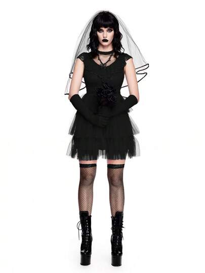 ROMWE Avant Goth Spooky And Mysterious Costume - Lace And Tulle Multi-Layered Cake Wedding Dress With Bowknot, Bridal Gown Cosplay Outfit, Halloween