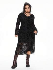 ROMWE Plus Size Vintage Romantic Flocked Patchwork Bell Sleeve Dress