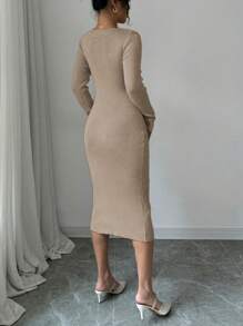 Chiquease Elegantes, minimalistisches Damenstrickkleid mit Knopfverzierungen, figurbetonend, für Herbst/Winter